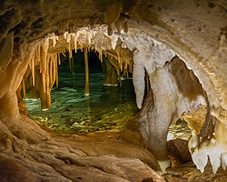 Obir-Tropfsteinhöhle Haifischmaul Sintersee 01